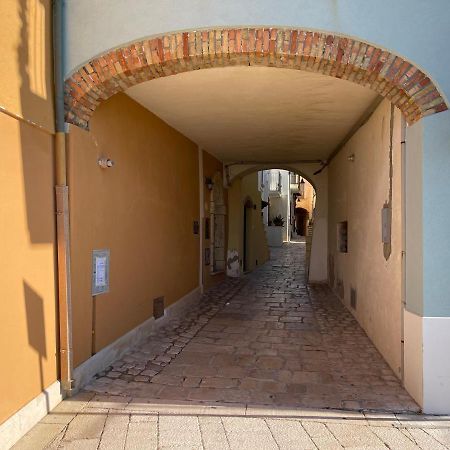 I Tre Marchi Rooms / Camera Mare Termoli Luaran gambar