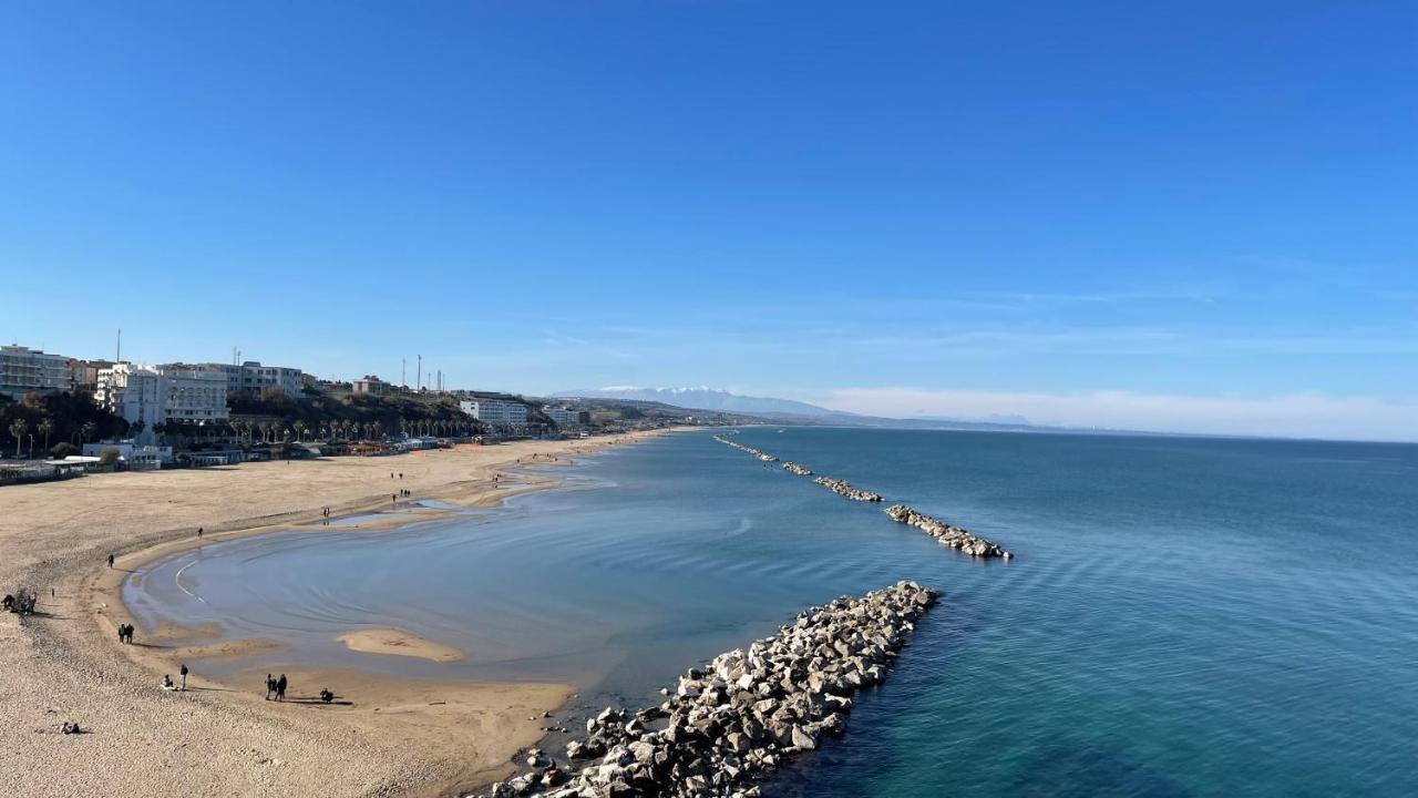 I Tre Marchi Rooms / Camera Mare Termoli Luaran gambar