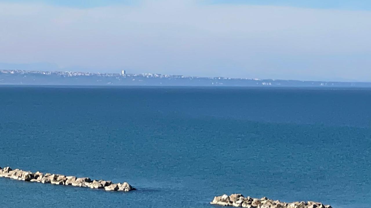 I Tre Marchi Rooms / Camera Mare Termoli Luaran gambar